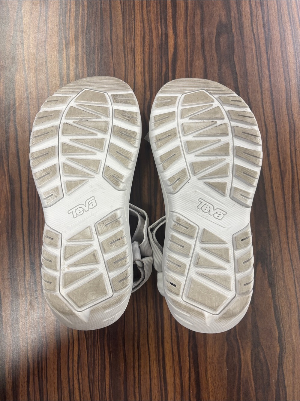 Teva - Womens Hurricane Xlt2 Ampsole Sandals, size 11 US womens, color grey. - Picture 4 of 5